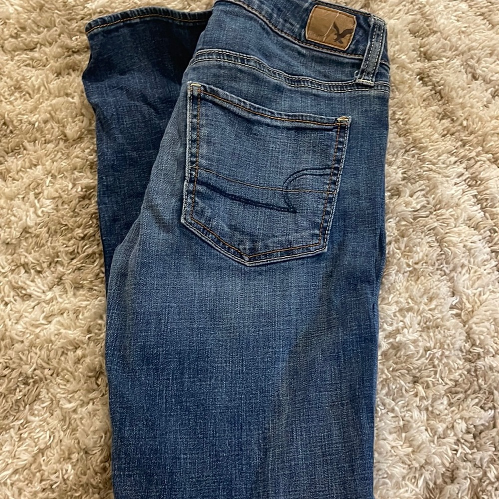American Eagle “Straight Super Stretch” dark jeans Size 6